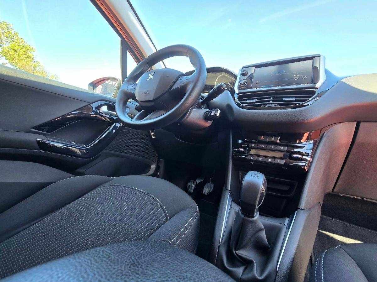 peugeot-208-2019-gasolina-1199cc