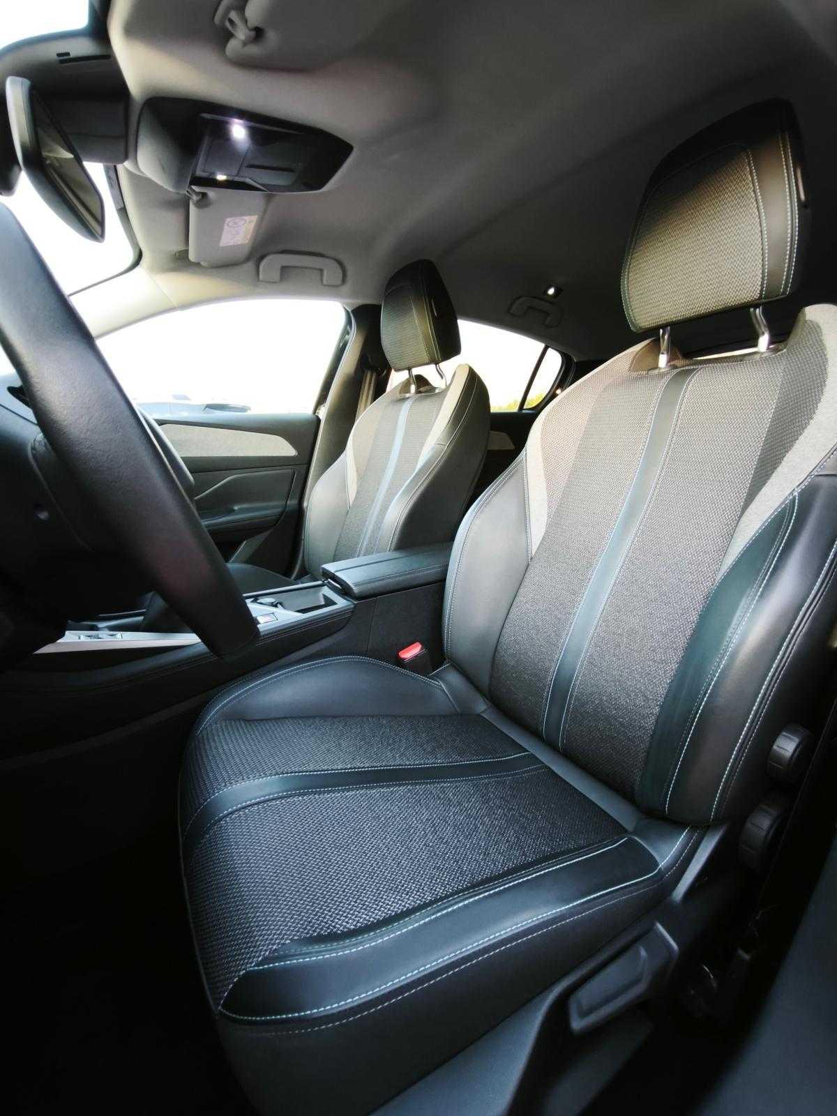peugeot-308-2024-gasolina-1199cc