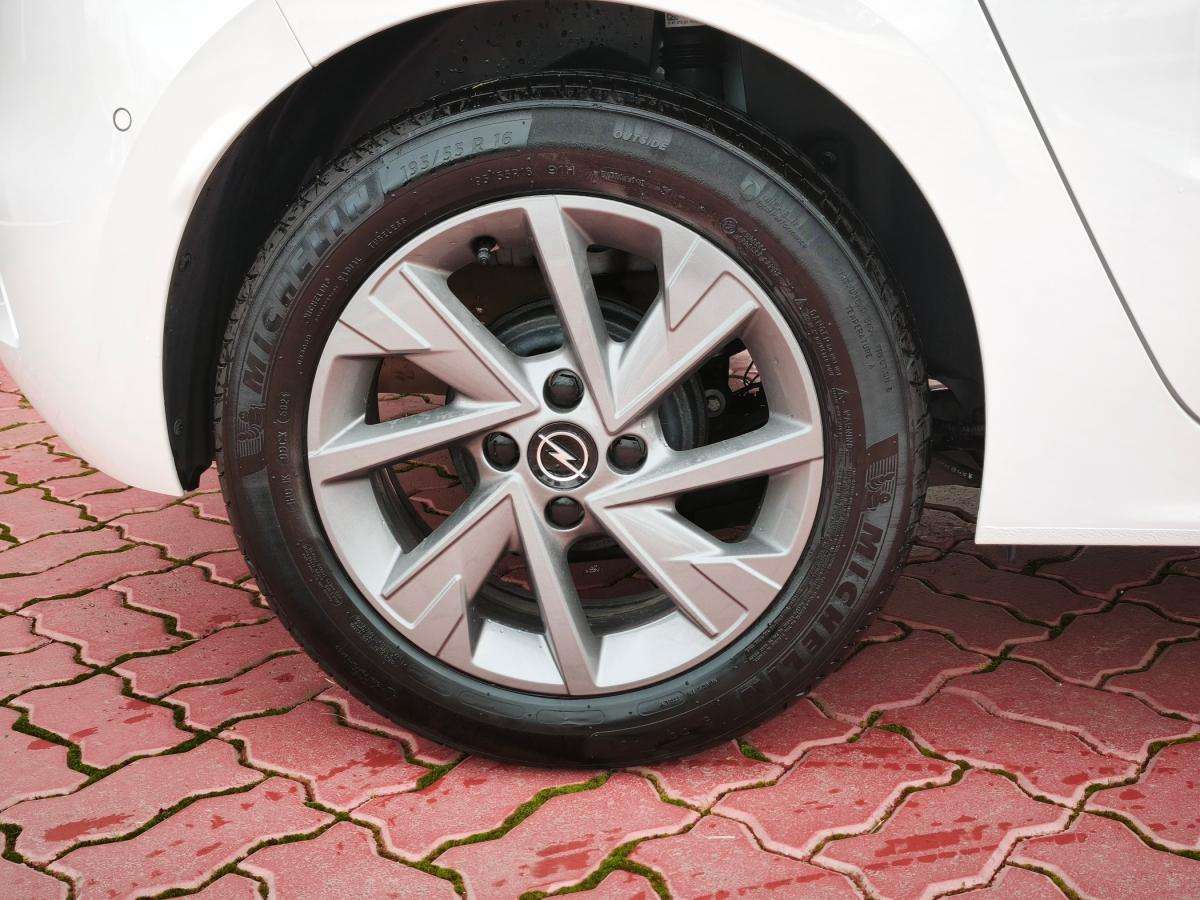 opel-corsa-2025-gasolina-1199cc