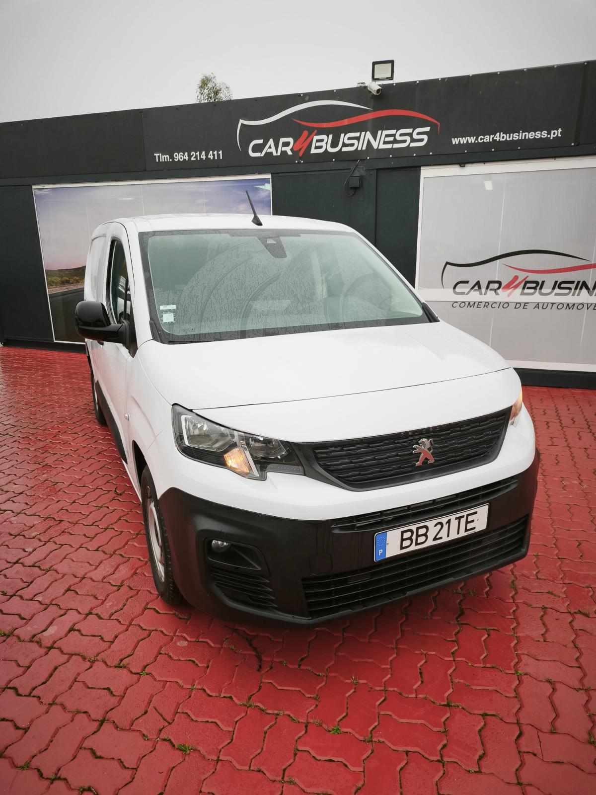 peugeot-partner-2023-diesel-1499cc