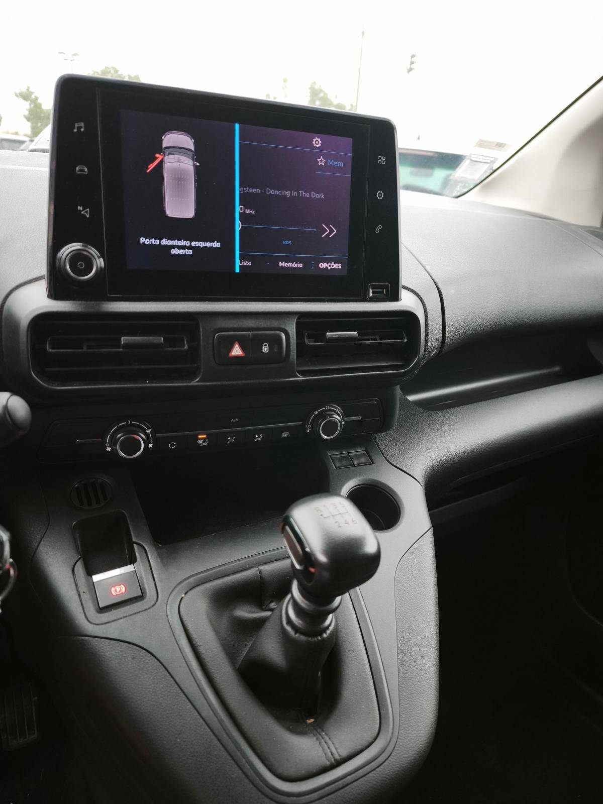 peugeot-partner-2023-diesel-1499cc