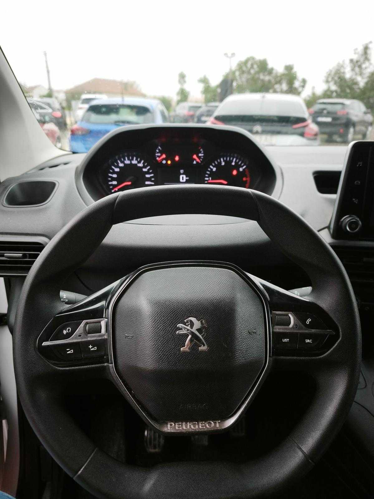 peugeot-partner-2023-diesel-1499cc
