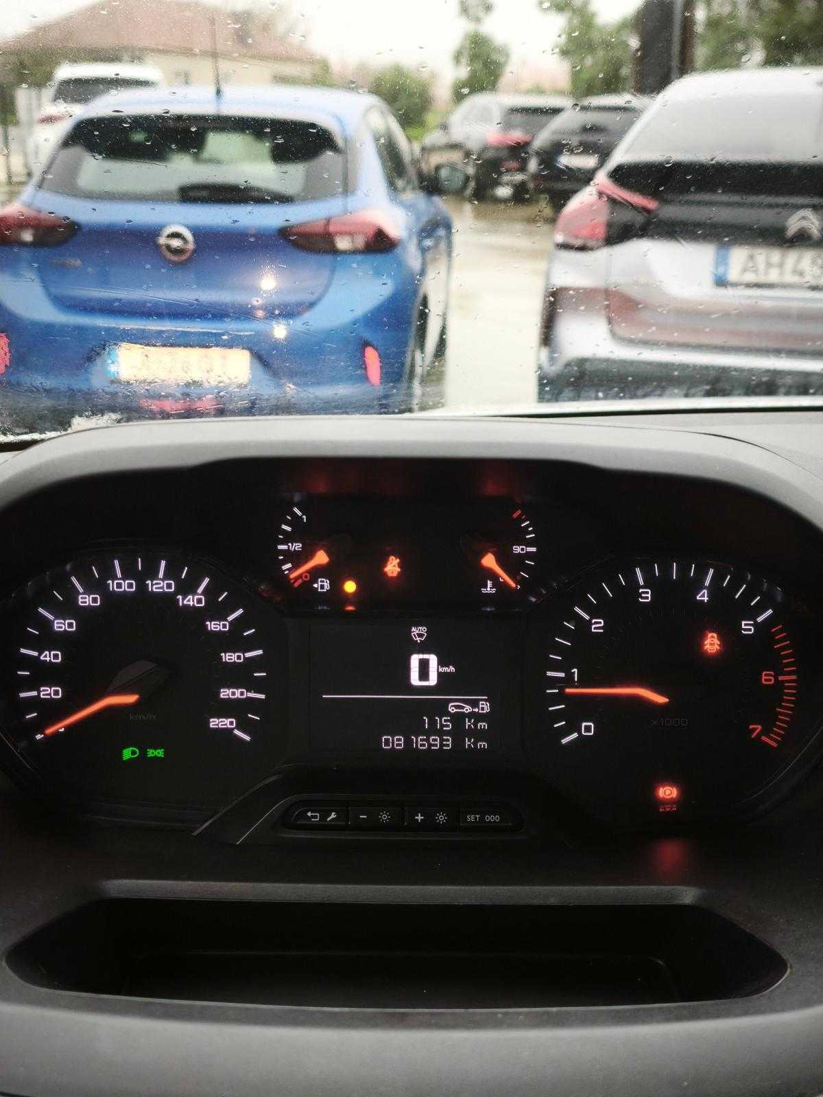 peugeot-partner-2023-diesel-1499cc