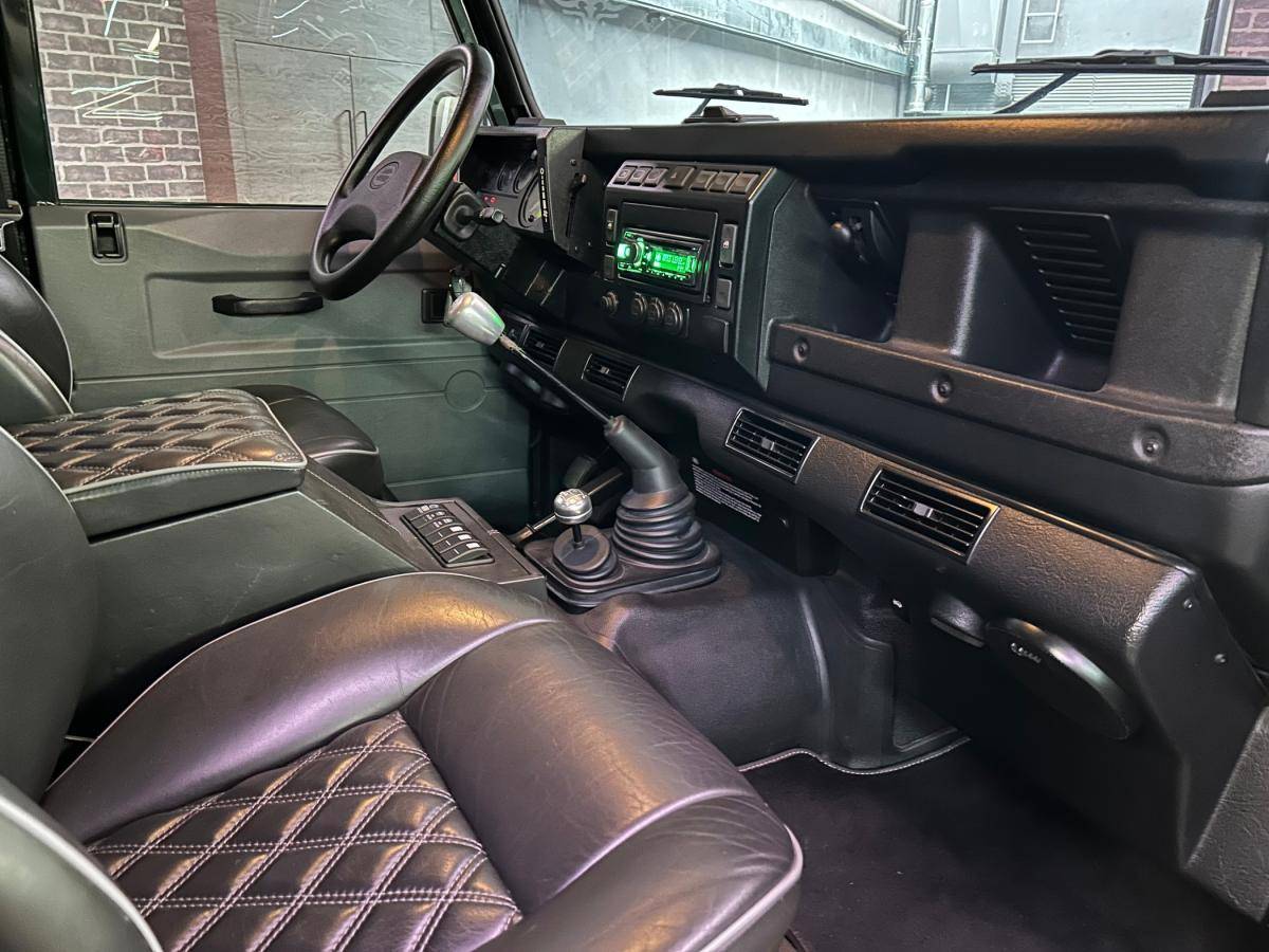 land-rover-defender-2003-diesel-2495cc