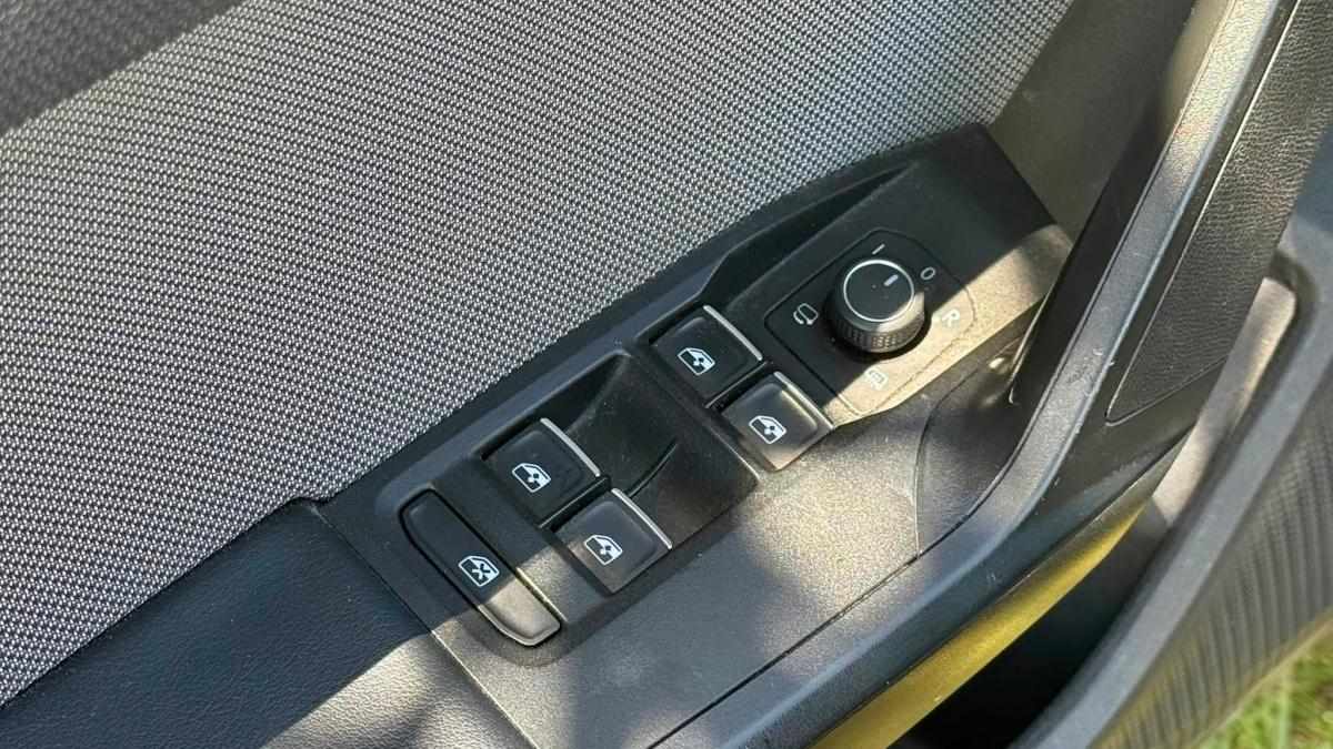 seat-leon-1-0-etsi-2021-gasolina-999cc