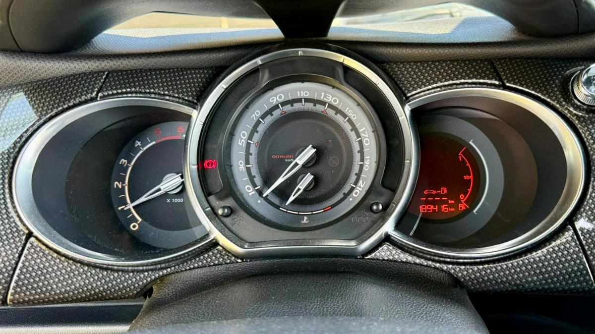 citroen-ds3-1-6-hdi-2011-diesel-1560cc