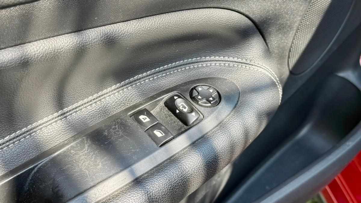 citroen-ds3-1-6-hdi-2011-diesel-1560cc