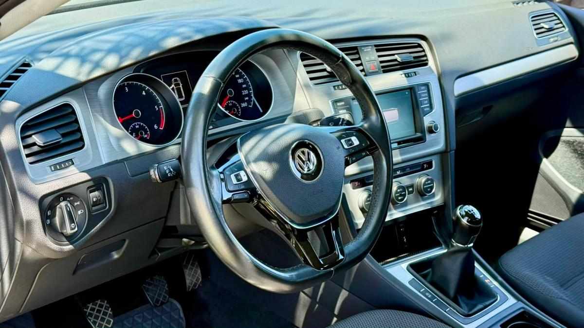 volkswagen-golf-1-6-tdi-bluemotion-2016-diesel-1598cc