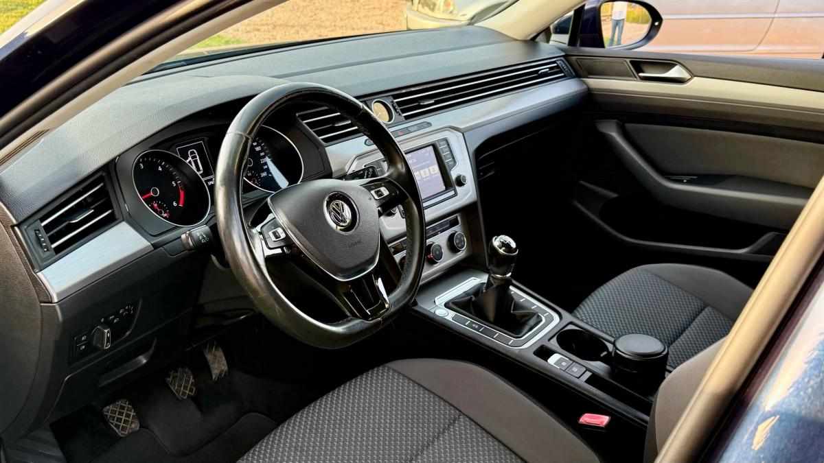 volkswagen-passat-1-6-tdi-bluemotion-2015-diesel-1598cc
