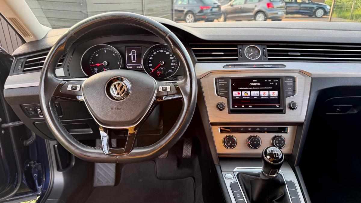 volkswagen-passat-1-6-tdi-bluemotion-2015-diesel-1598cc