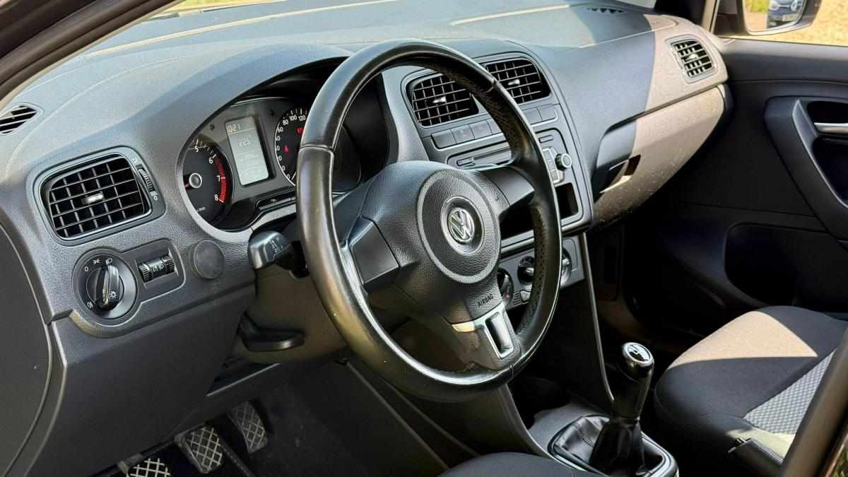volkswagen-polo-1-2-2010-gasolina-1198cc