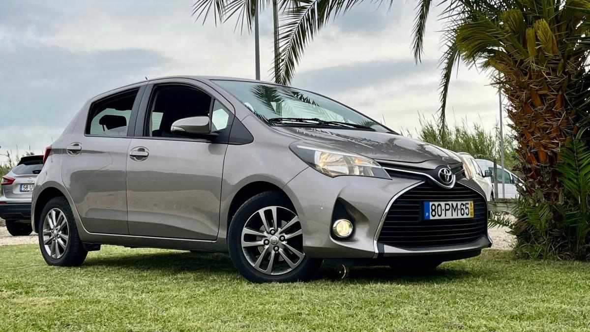 toyota-yaris-1-0-hybrid-2015-gasolina-998cc