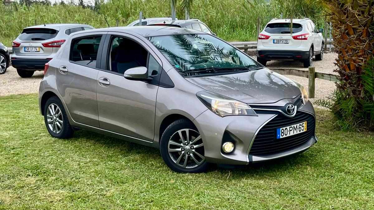 toyota-yaris-1-0-hybrid-2015-gasolina-998cc