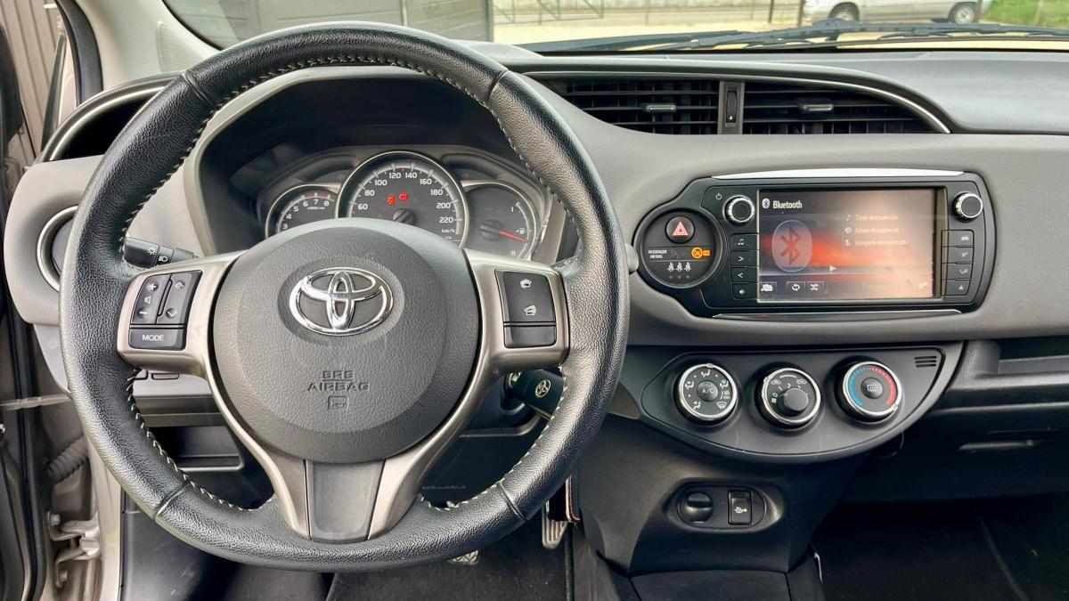 toyota-yaris-1-0-hybrid-2015-gasolina-998cc
