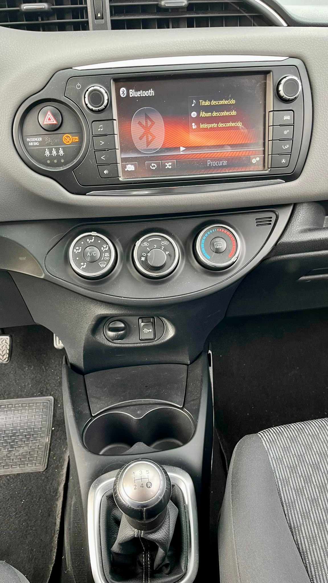 toyota-yaris-1-0-hybrid-2015-gasolina-998cc