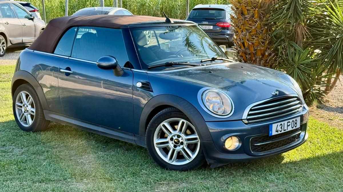 mini-cabrio-d-2-0-2011-diesel-1598cc