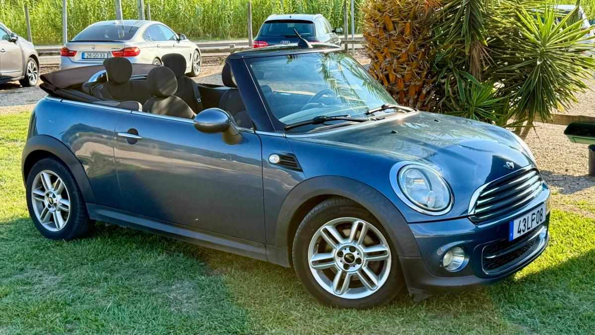 mini-cabrio-d-2-0-2011-diesel-1598cc