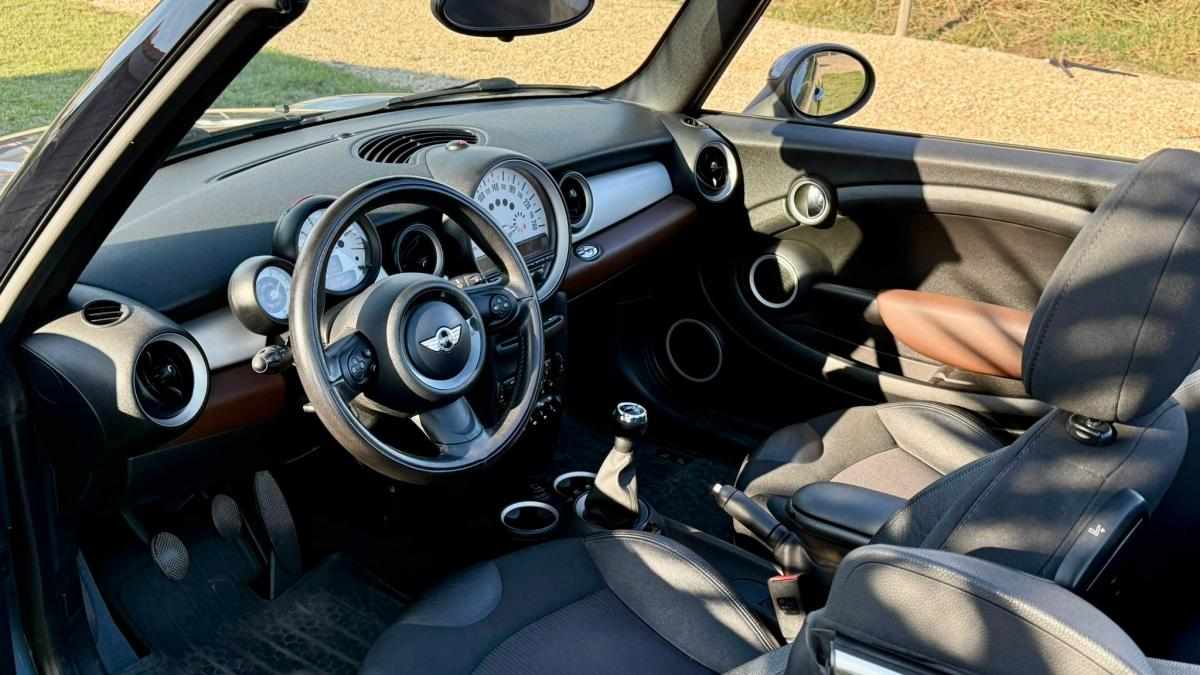 mini-cabrio-d-2-0-2011-diesel-1598cc