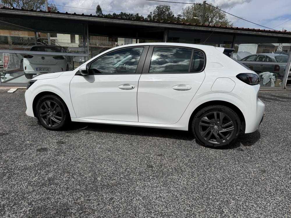 peugeot-208-2021-gasolina-1199cc