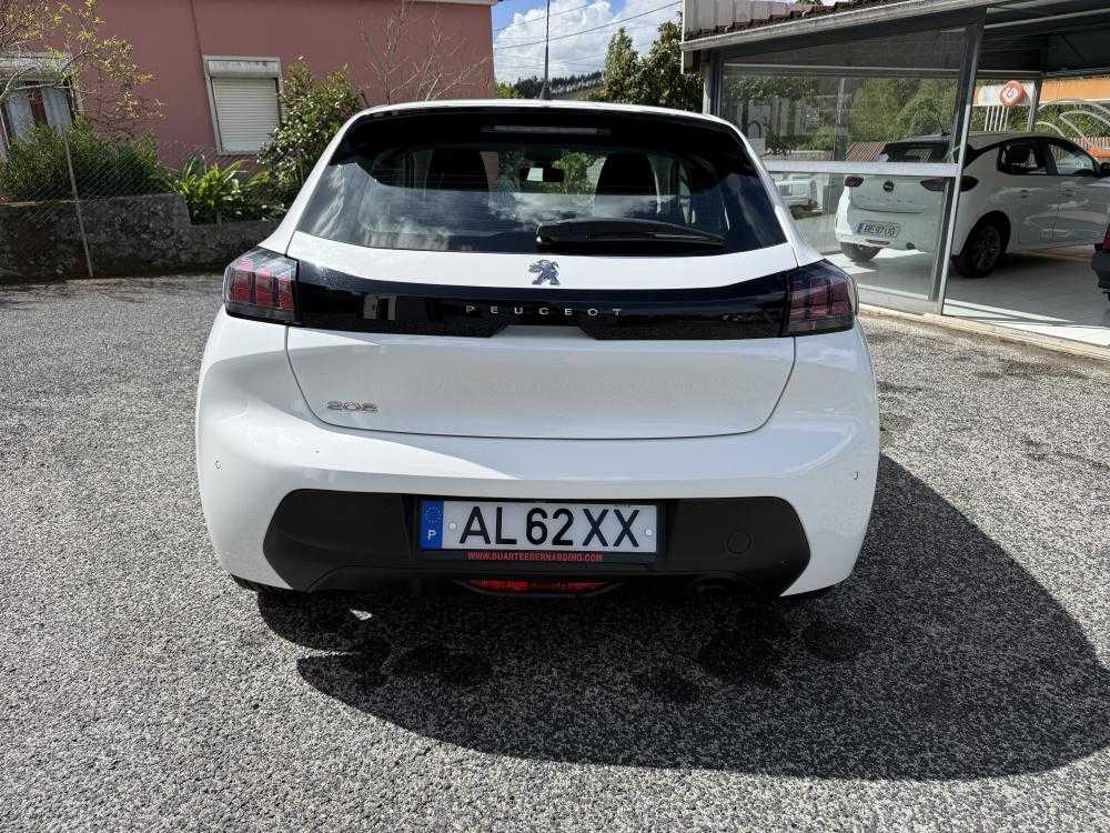peugeot-208-2021-gasolina-1199cc