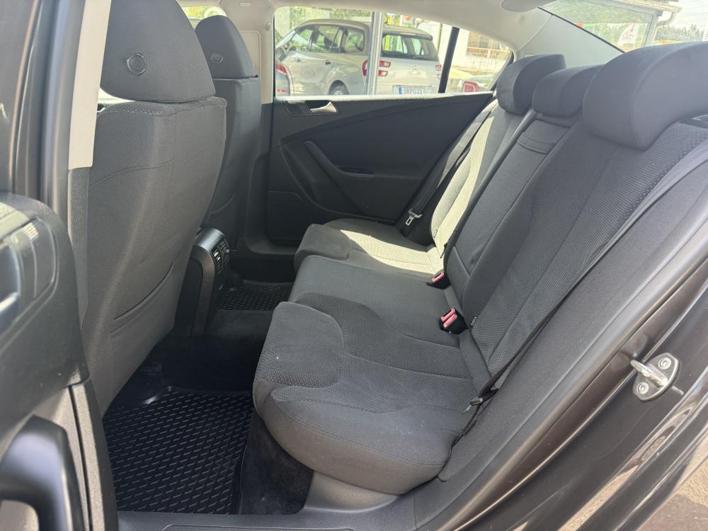 volkswagen-passat-2008-diesel-1896cc