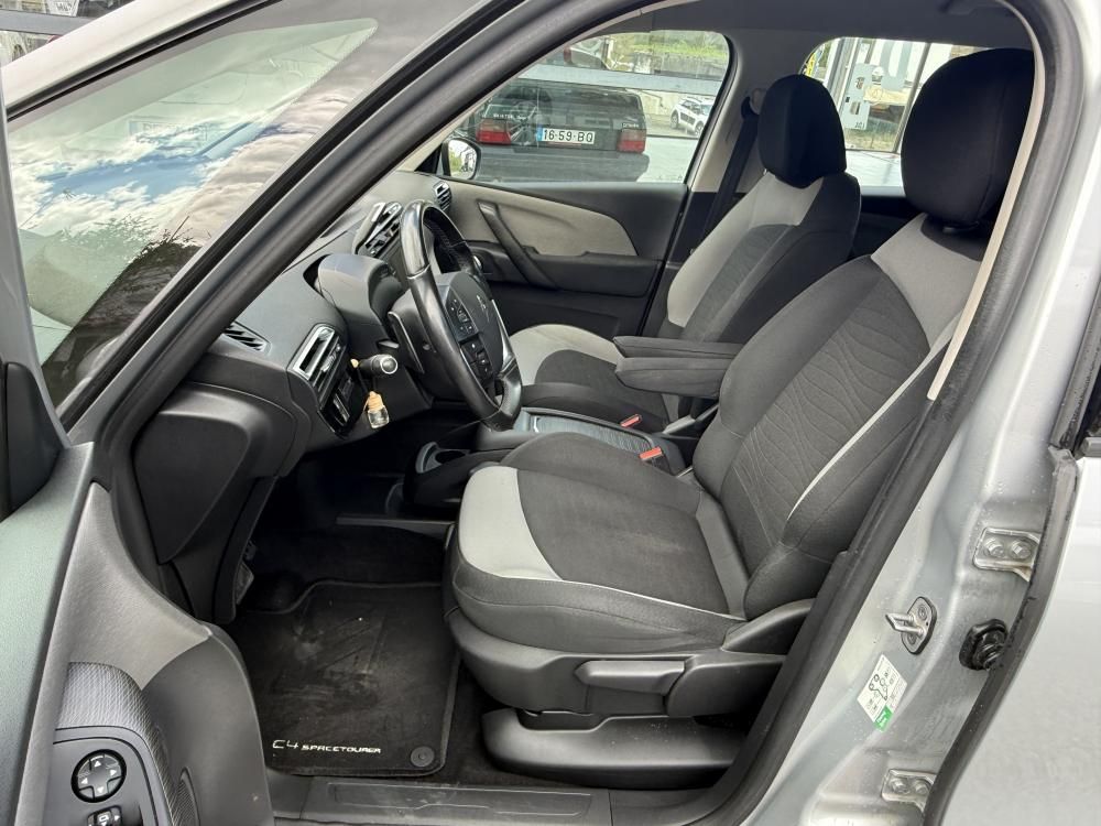 citroen-c4-grand-picasso-2015-diesel-1560cc