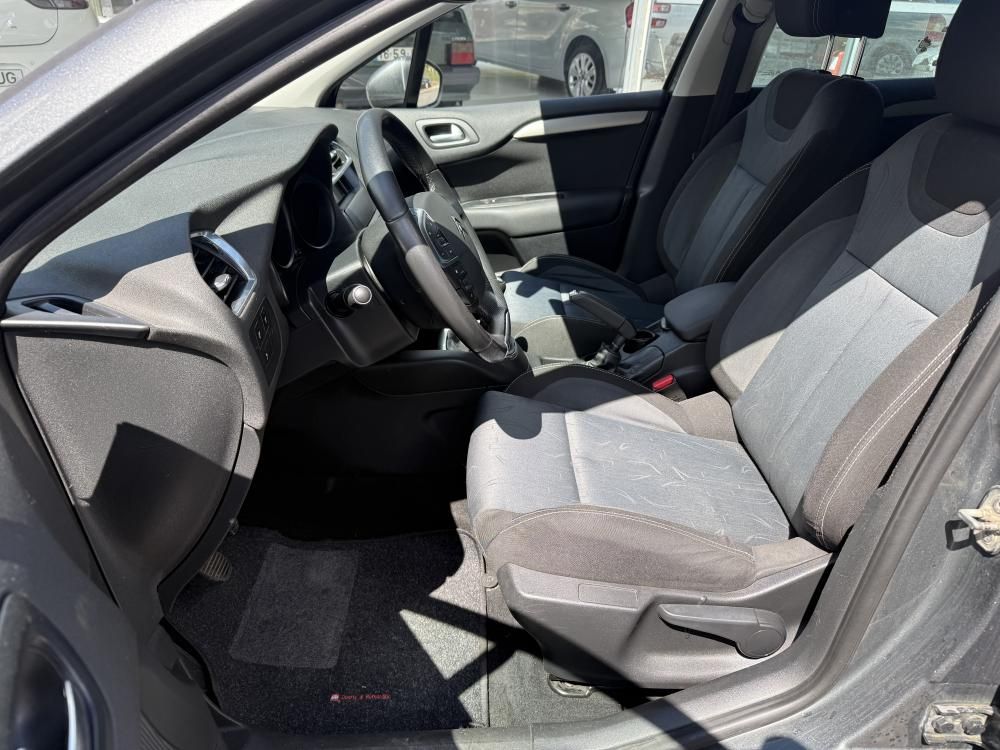 citroen-c4-2011-diesel-1560cc