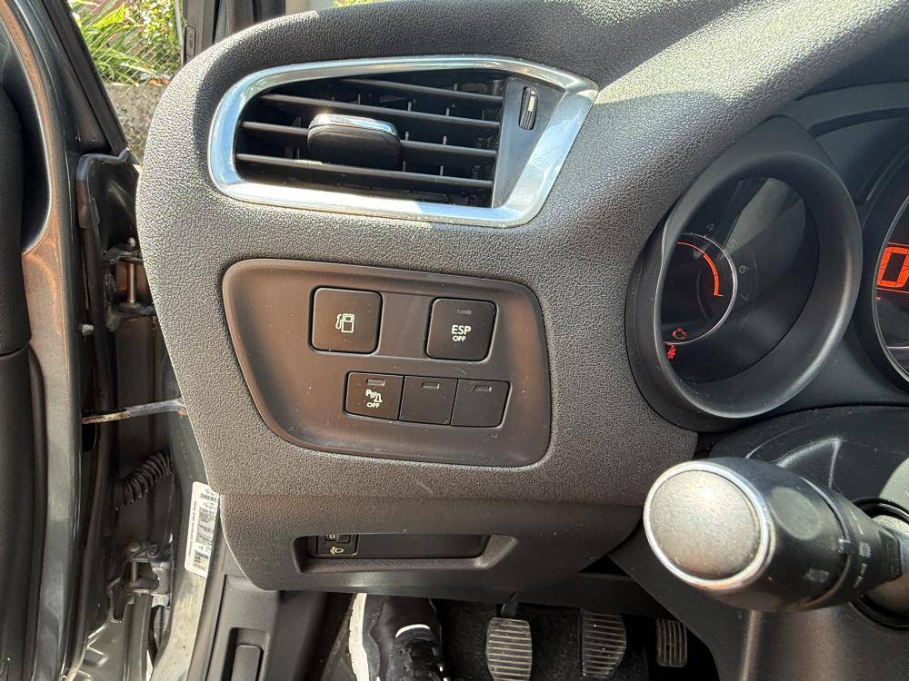 citroen-c4-2011-diesel-1560cc