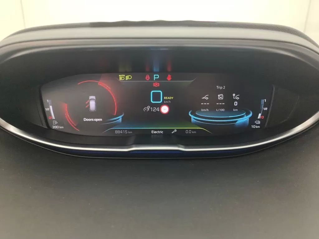 peugeot-3008-2022-hibrido-1598cc