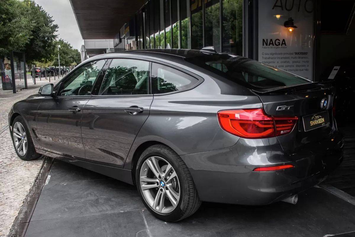 bmw-serie-3-2019-diesel-1995cc