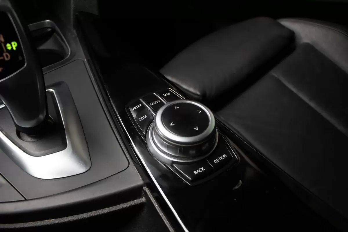 bmw-serie-3-2019-diesel-1995cc
