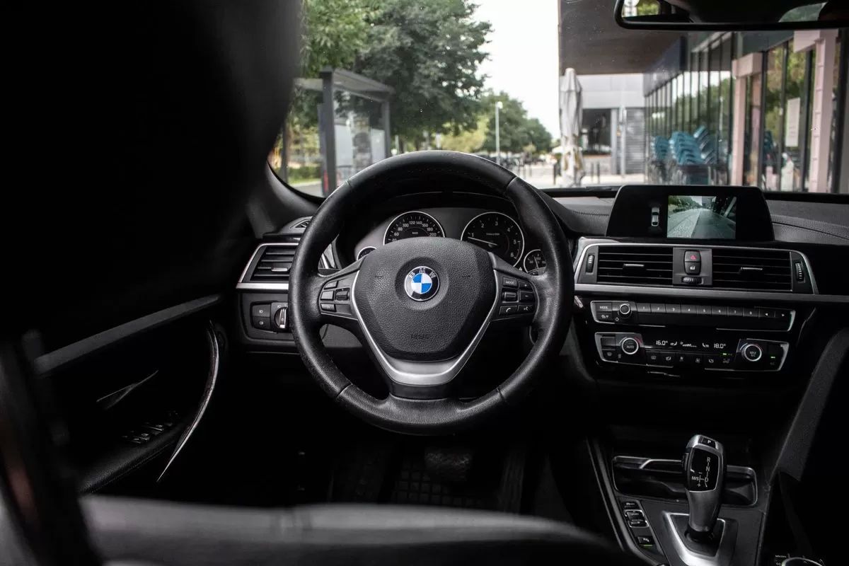 bmw-serie-3-2019-diesel-1995cc