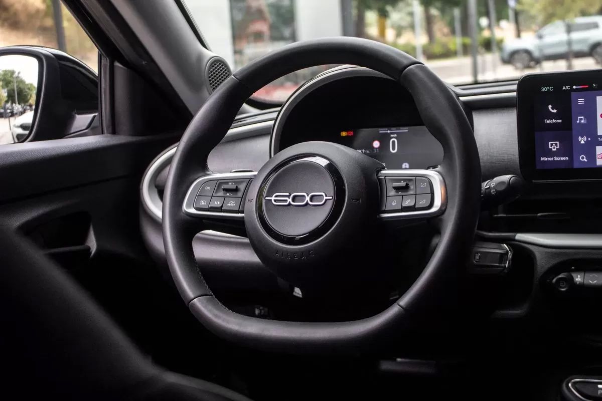 fiat-600-2024-gasolina-1199cc