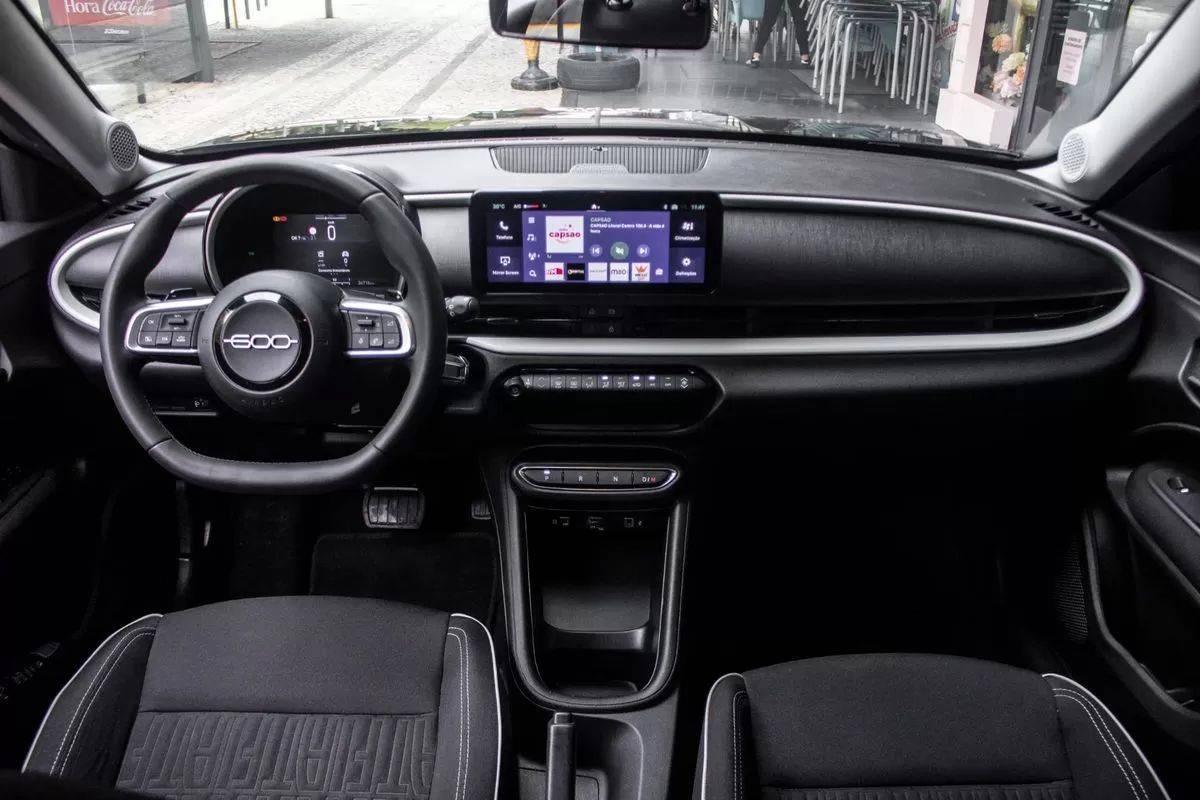 fiat-600-2024-gasolina-1199cc