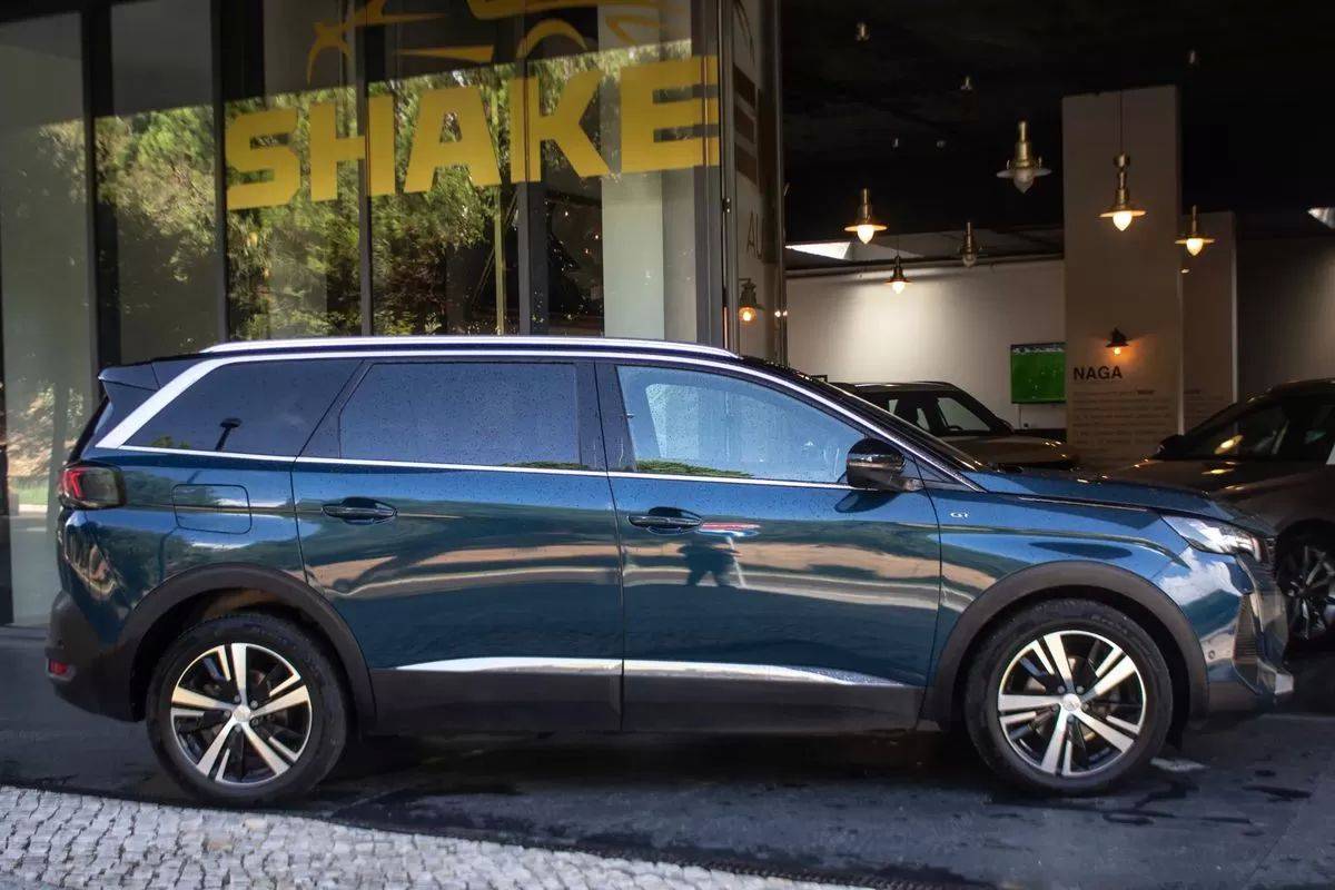 peugeot-5008-2021-diesel-1499cc
