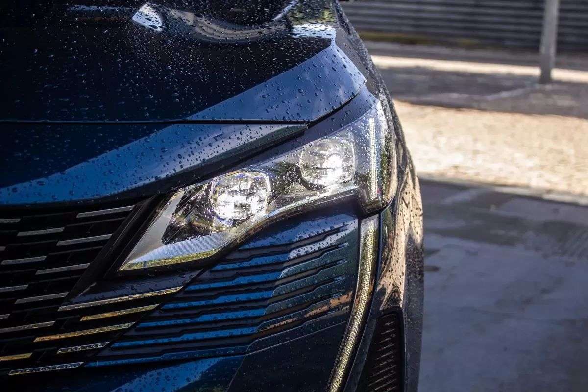 peugeot-5008-2021-diesel-1499cc