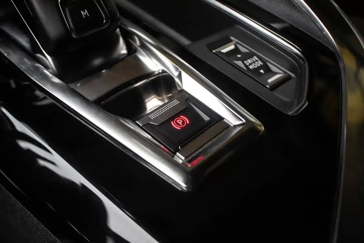 peugeot-5008-2021-diesel-1499cc