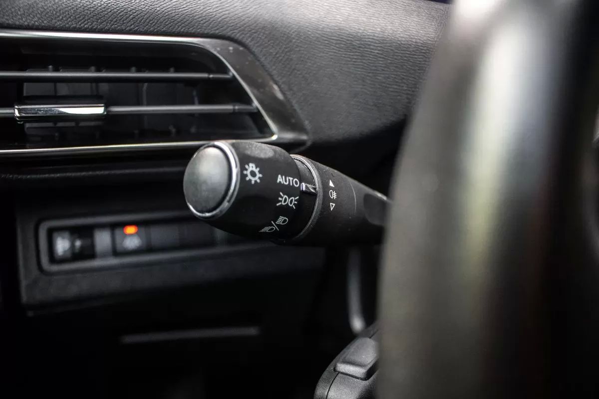 peugeot-5008-2023-gasolina-1199cc