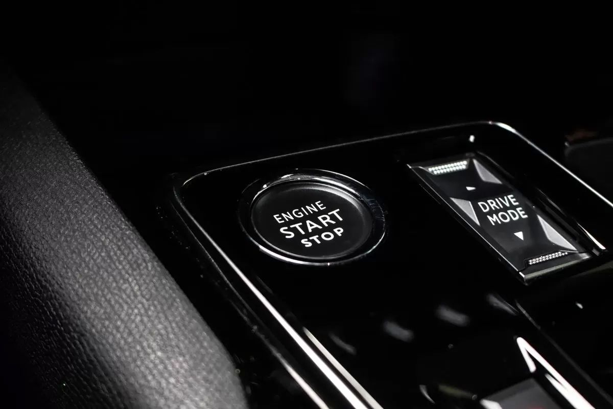 peugeot-5008-2023-gasolina-1199cc
