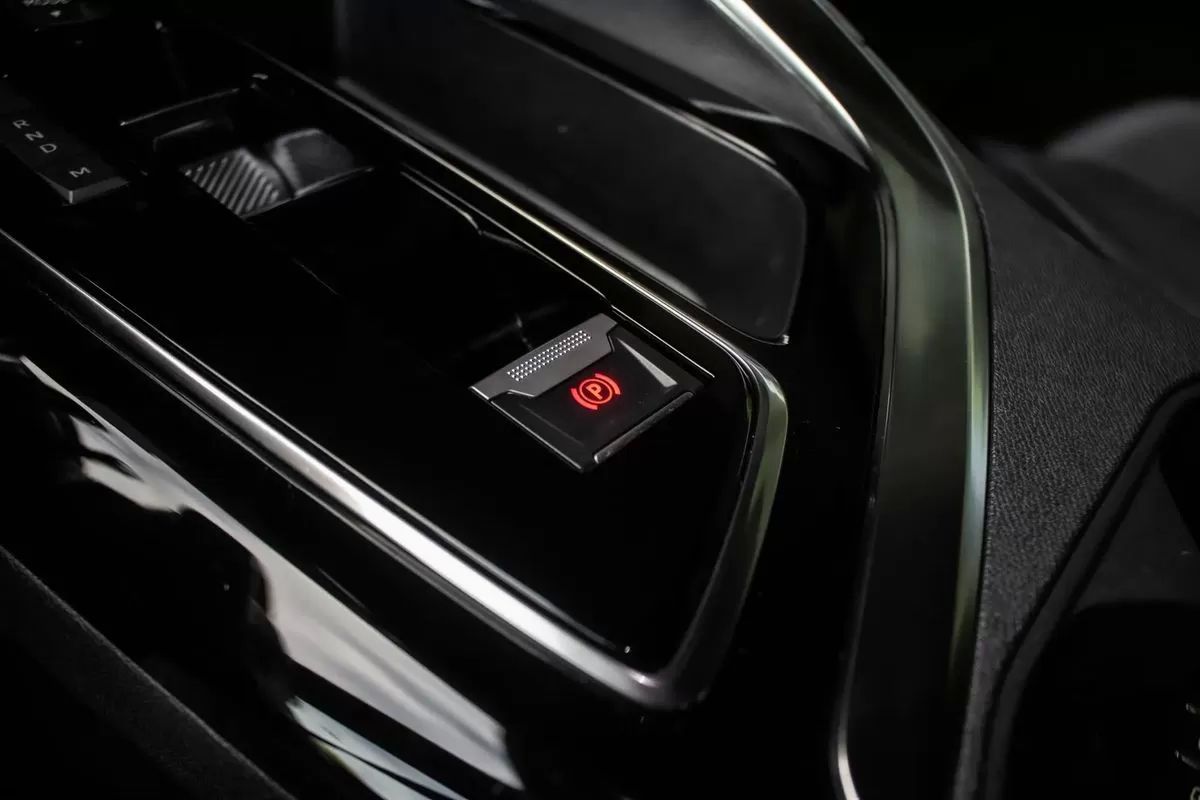 peugeot-5008-2023-gasolina-1199cc