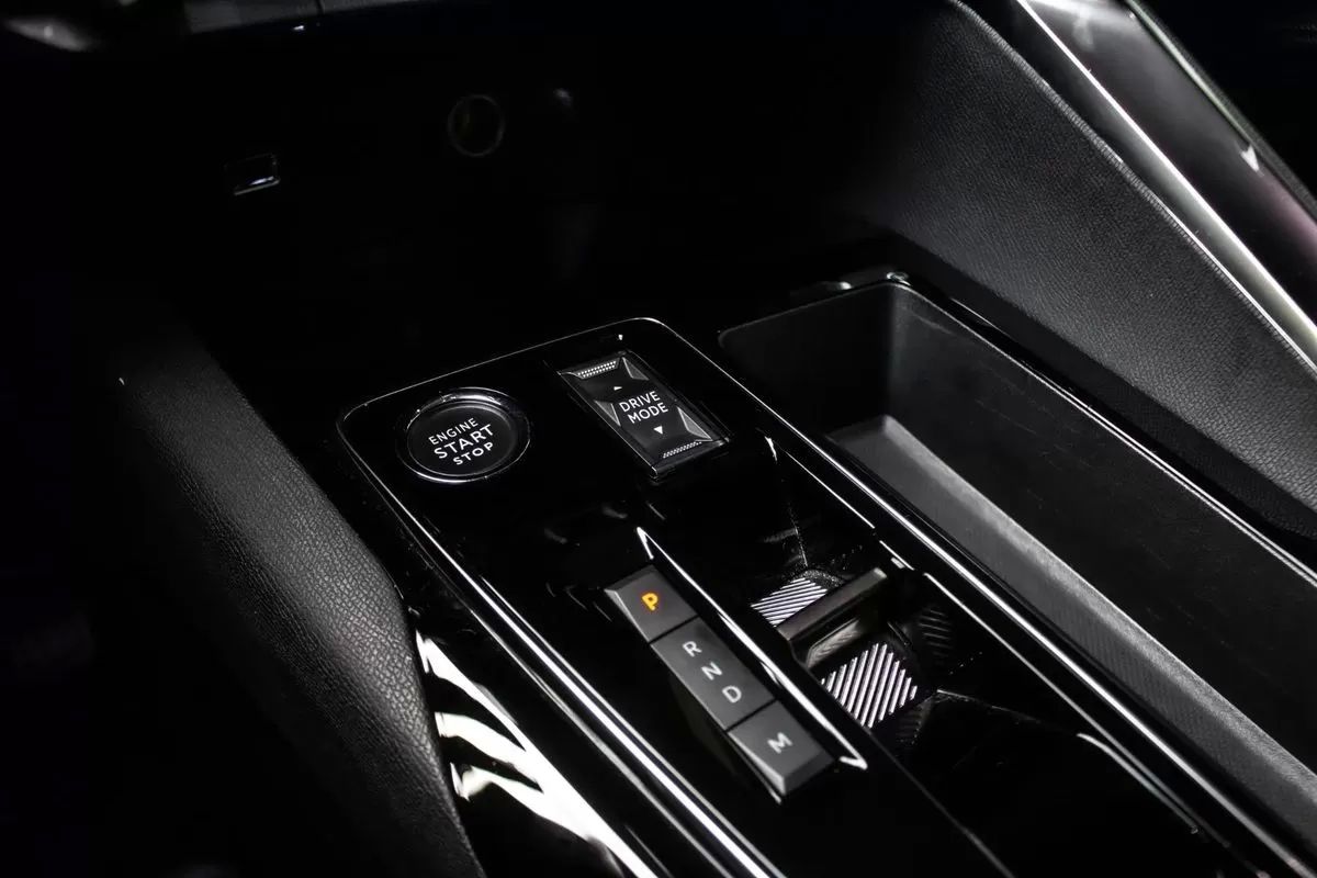 peugeot-5008-2023-gasolina-1199cc