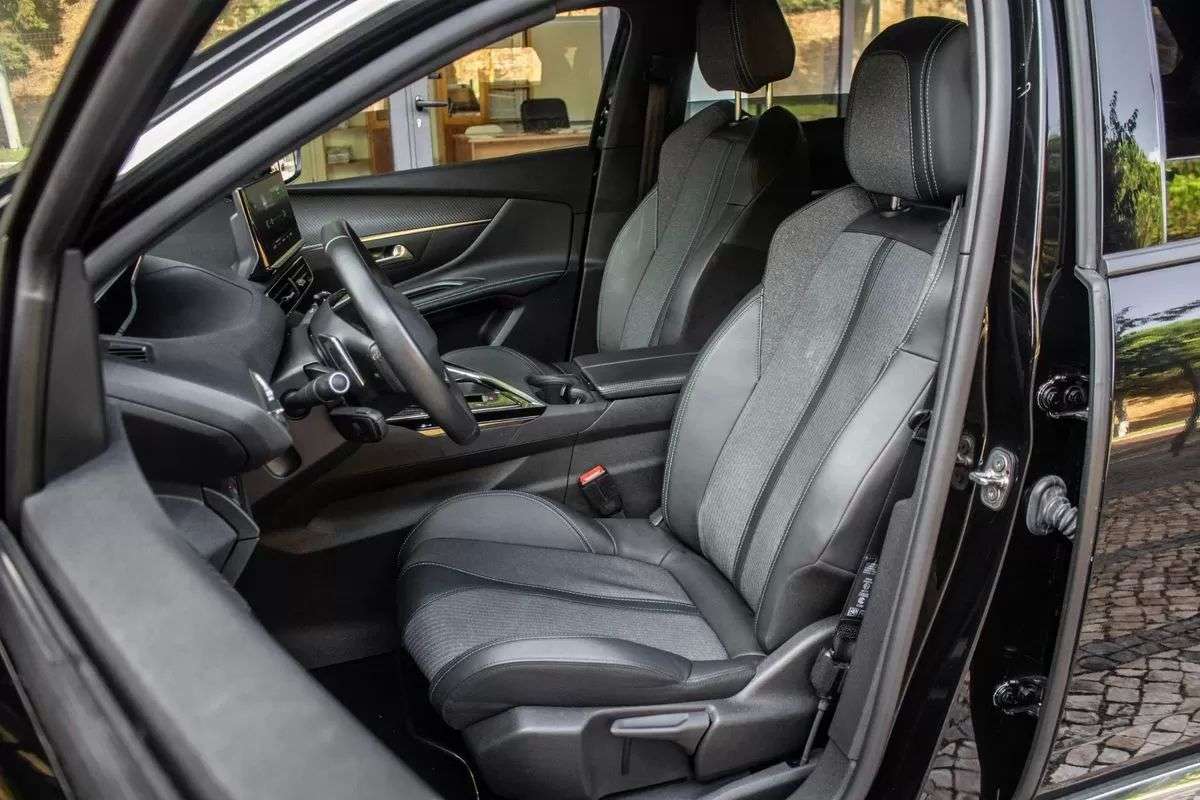 peugeot-5008-2023-gasolina-1199cc
