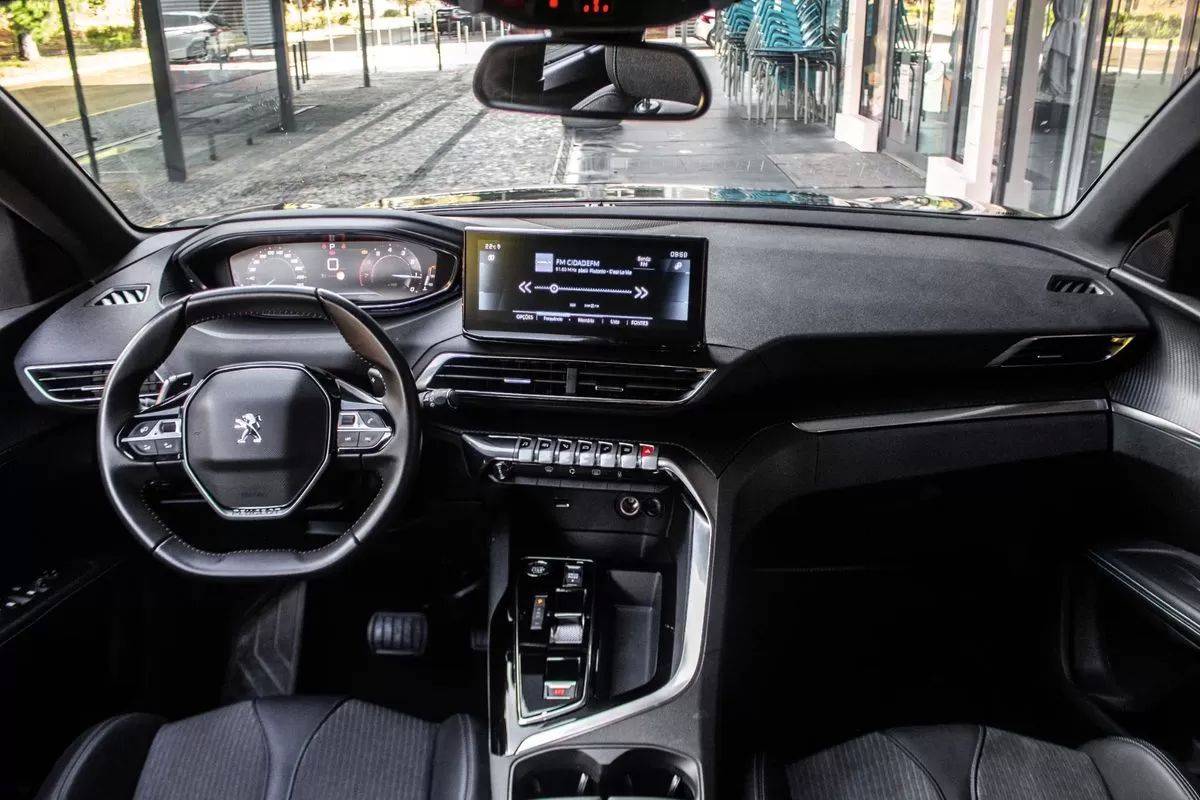 peugeot-5008-2023-gasolina-1199cc