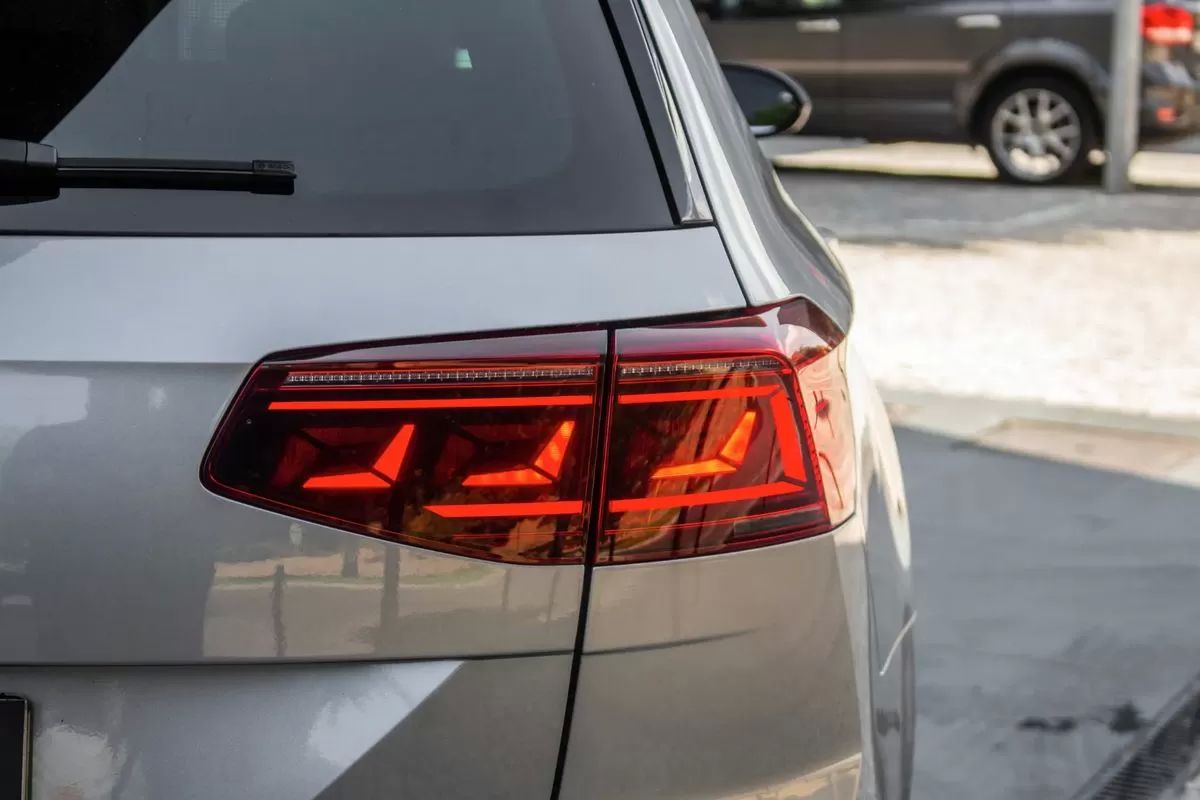 volkswagen-passat-variant-2020-hibrido-1395cc