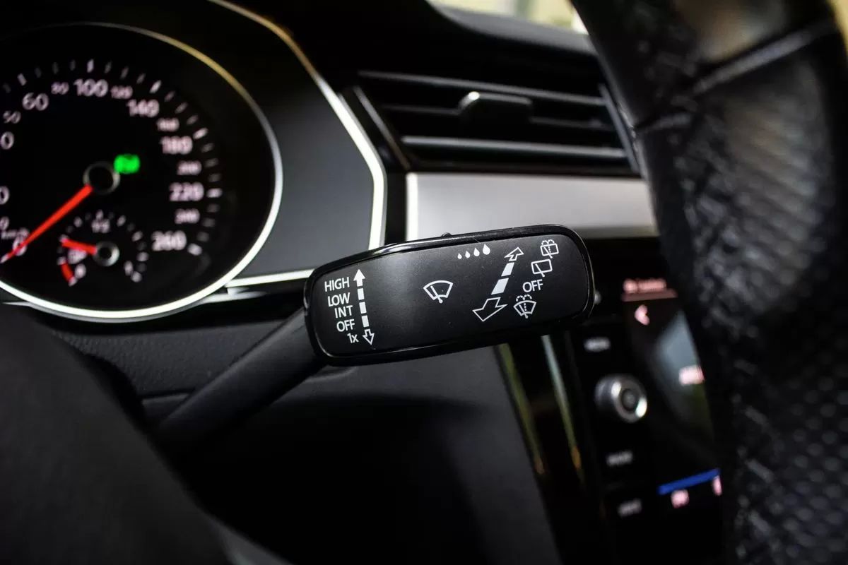 volkswagen-passat-variant-2020-hibrido-1395cc