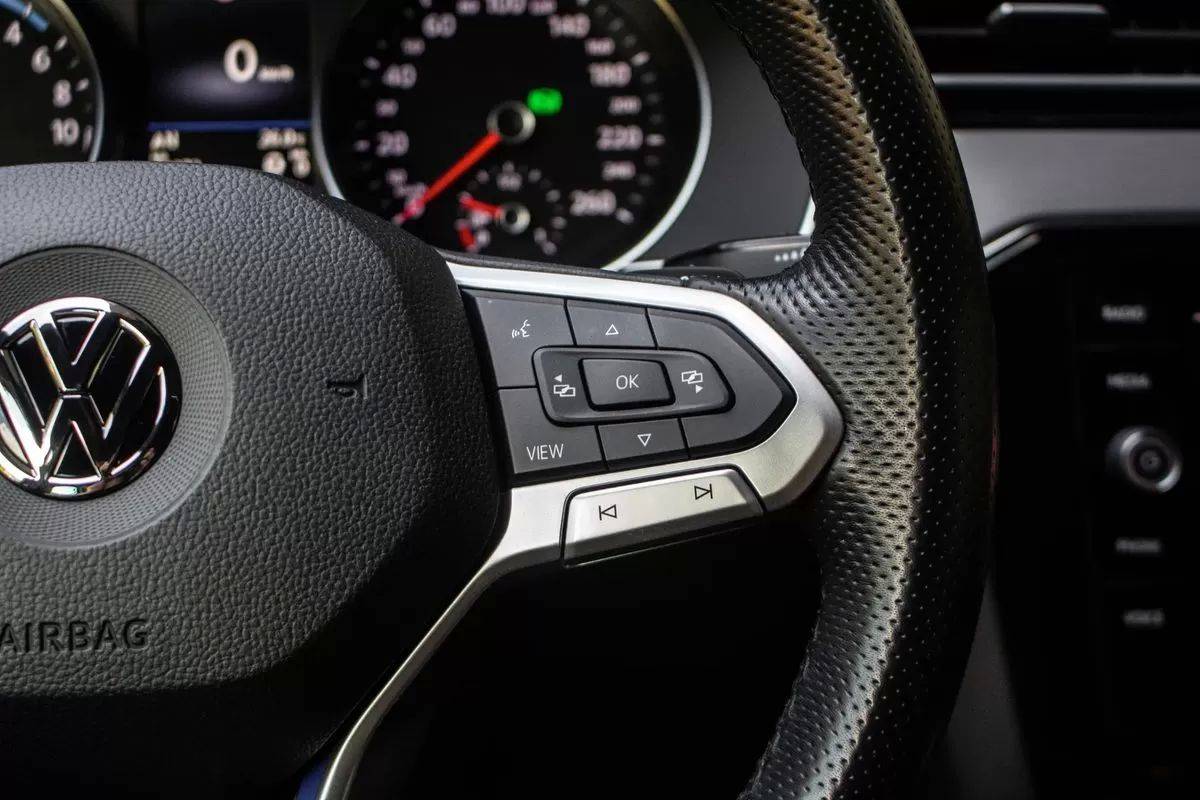 volkswagen-passat-variant-2020-hibrido-1395cc