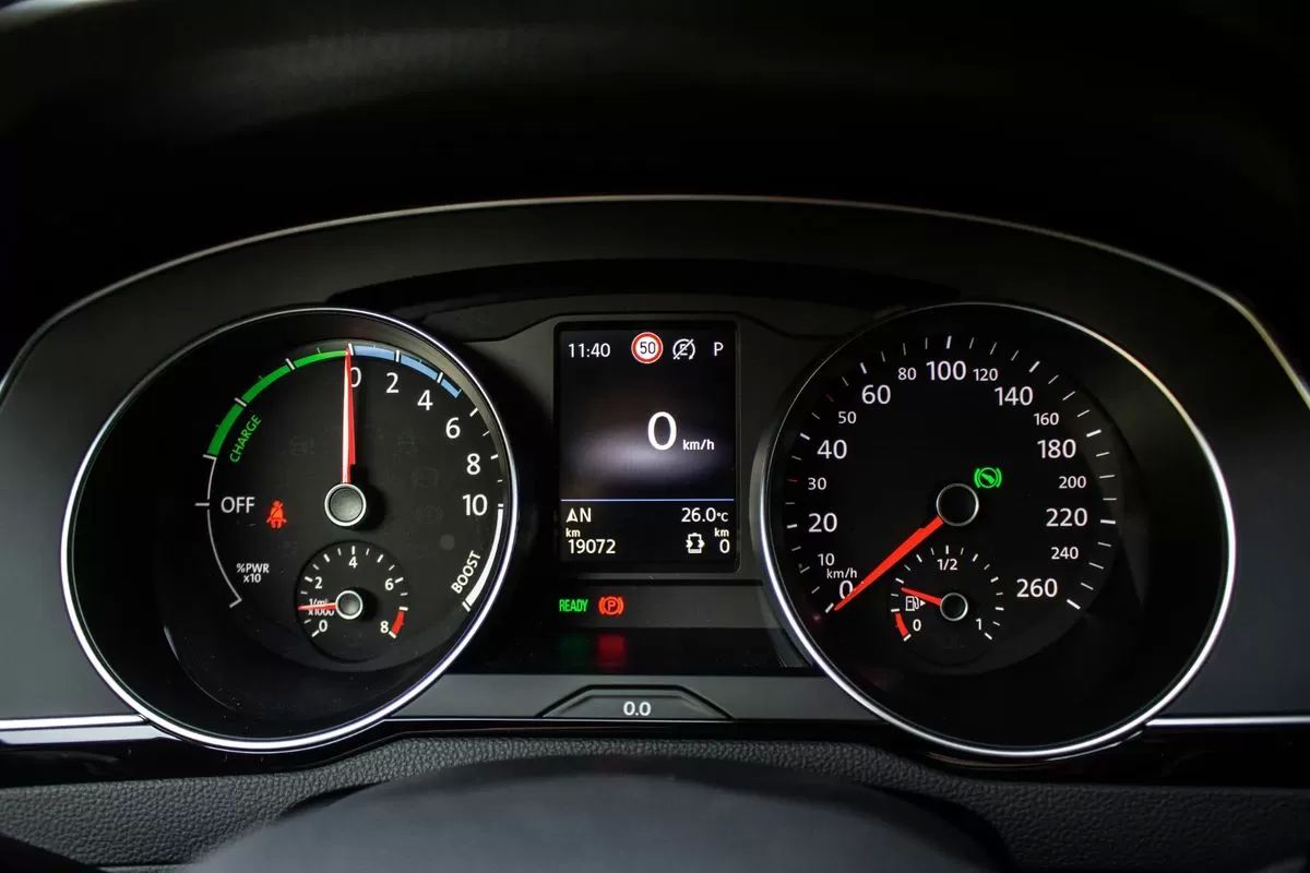 volkswagen-passat-variant-2020-hibrido-1395cc