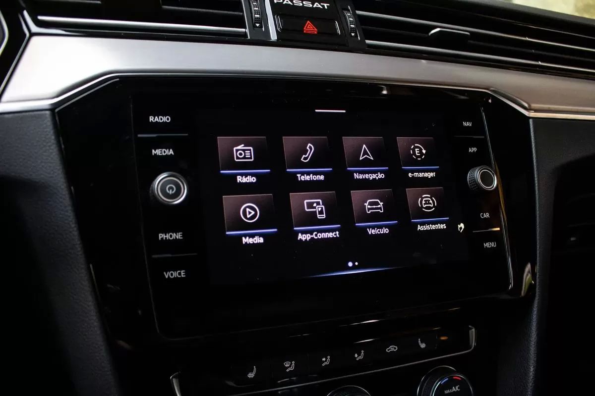 volkswagen-passat-variant-2020-hibrido-1395cc