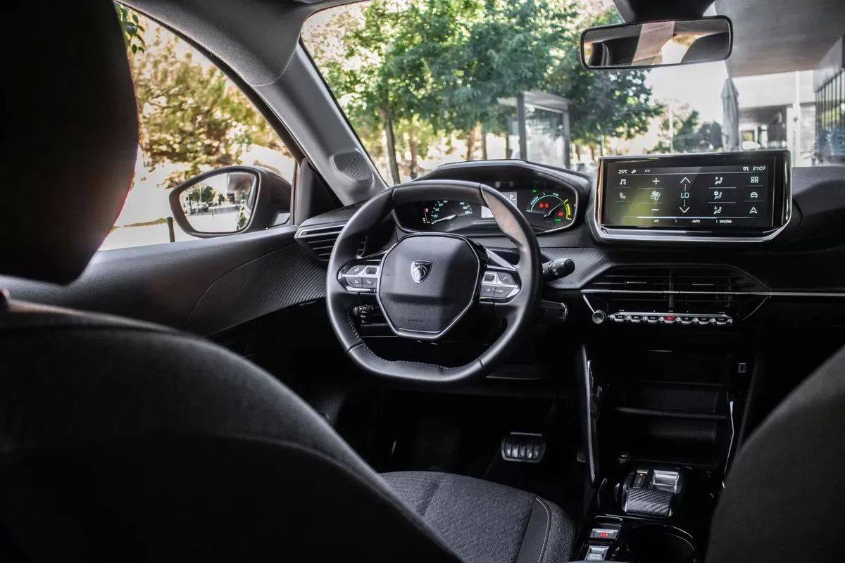 peugeot-e-208-2025-eletrico-0cc