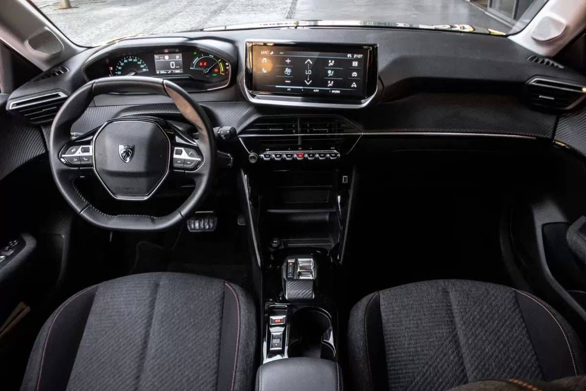 peugeot-e-208-2025-eletrico-0cc